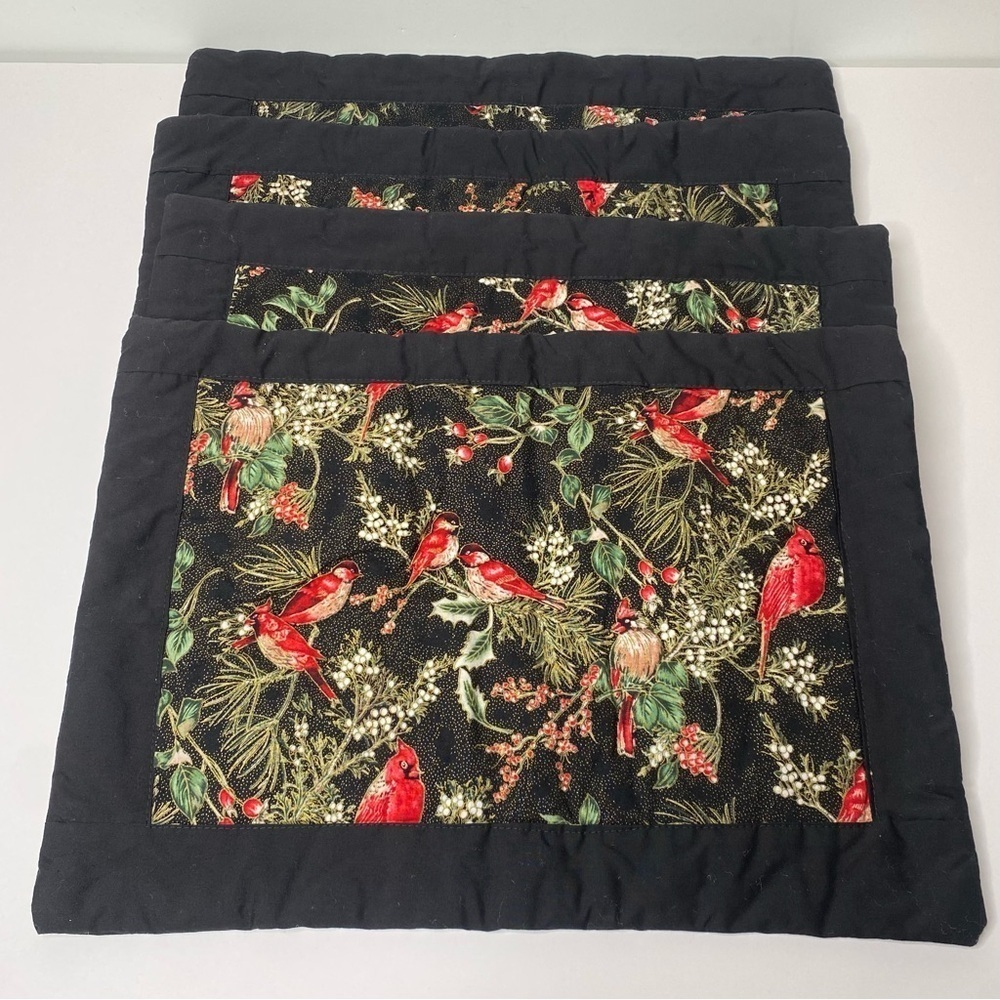 Quilted‎ Placemats Cardinal Birds Christmas Holly Winter 18x13 Black Set Of 4